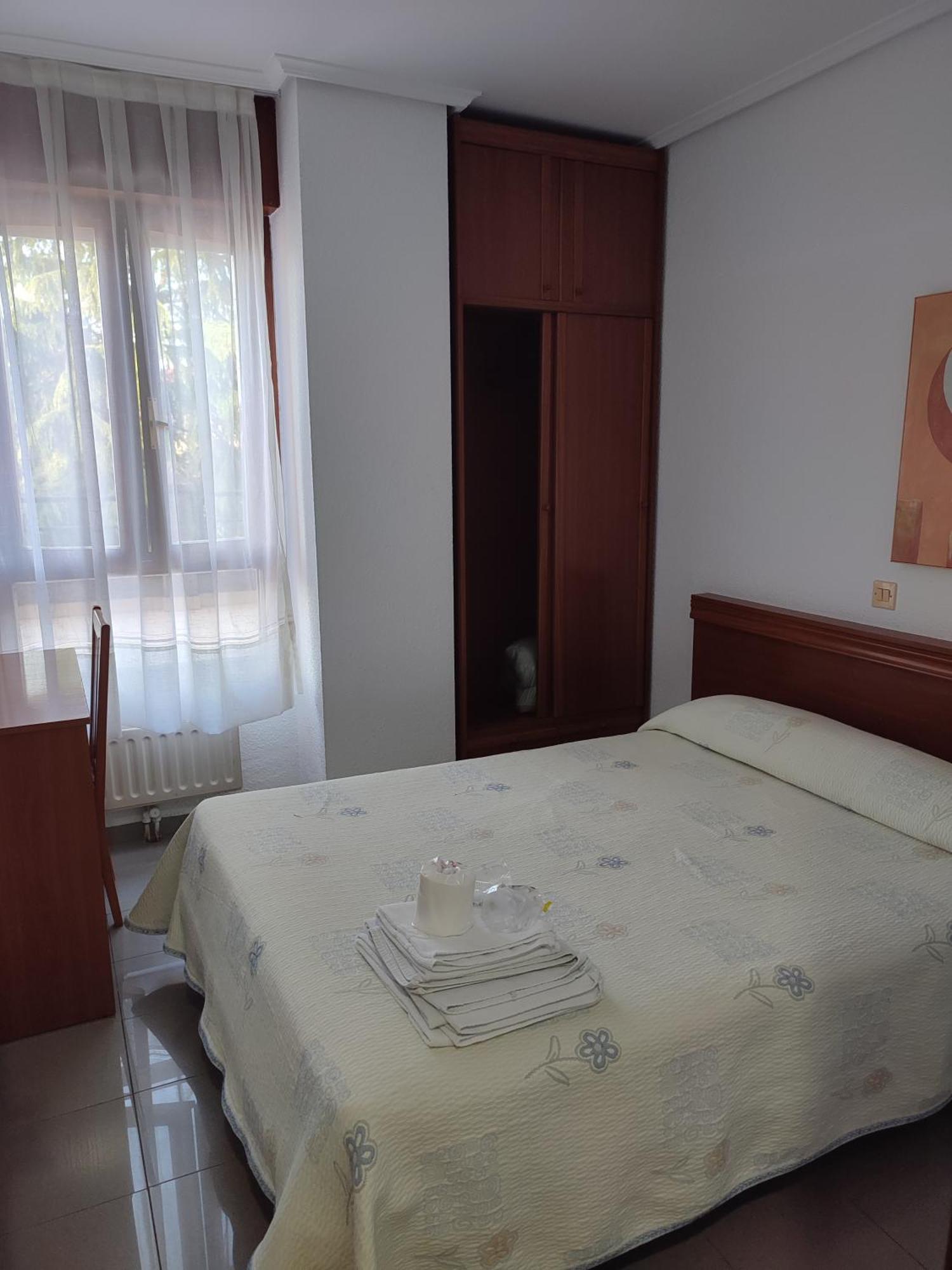 Pension Rada Solares Εξωτερικό φωτογραφία